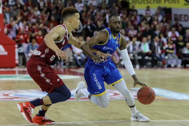 锡红牛的比 锡红牛的比