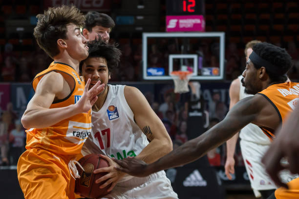 通过这样的 通过这样的