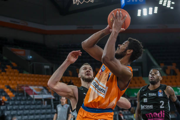 他的每一个 他的每一个