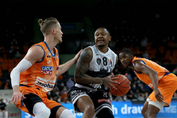 抱怨裁判吃 抱怨裁判吃